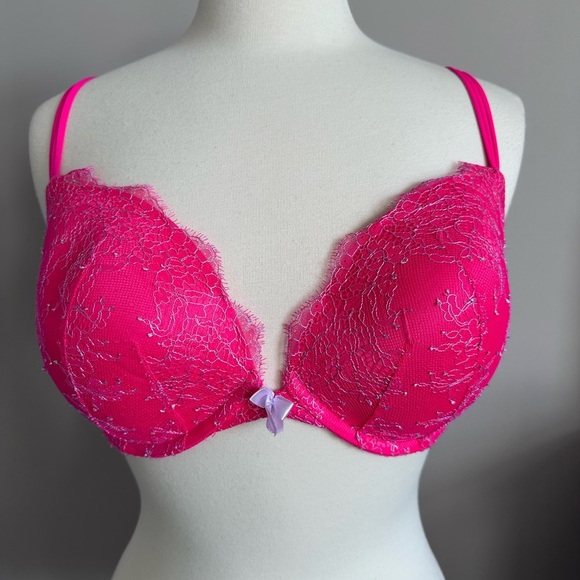 Victoria's Secret Very Sexy Push Up Lined Bra with Lace 34DDD - Picture 1 of 10